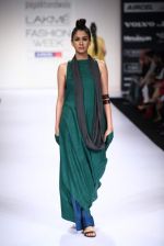 Model walk the ramp for Shift,Payal Khandwala,Roma Narsinghani show at Lakme Fashion Week Day 2 on 4th Aug 2012 (154).JPG